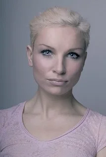 Мина Ренуар
