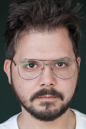 Мигел Леан