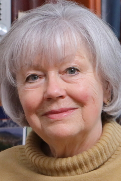 Марианна Моор