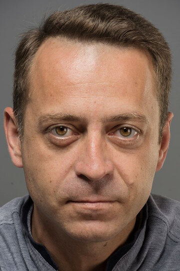 Александр Эсмурзиев